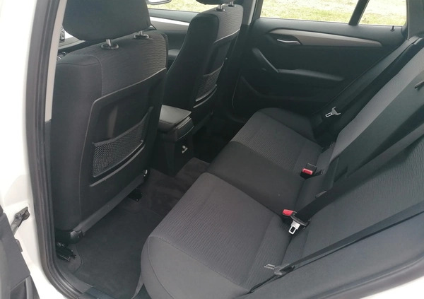 BMW X1 cena 53500 przebieg: 205000, rok produkcji 2012 z Gniewkowo małe 326